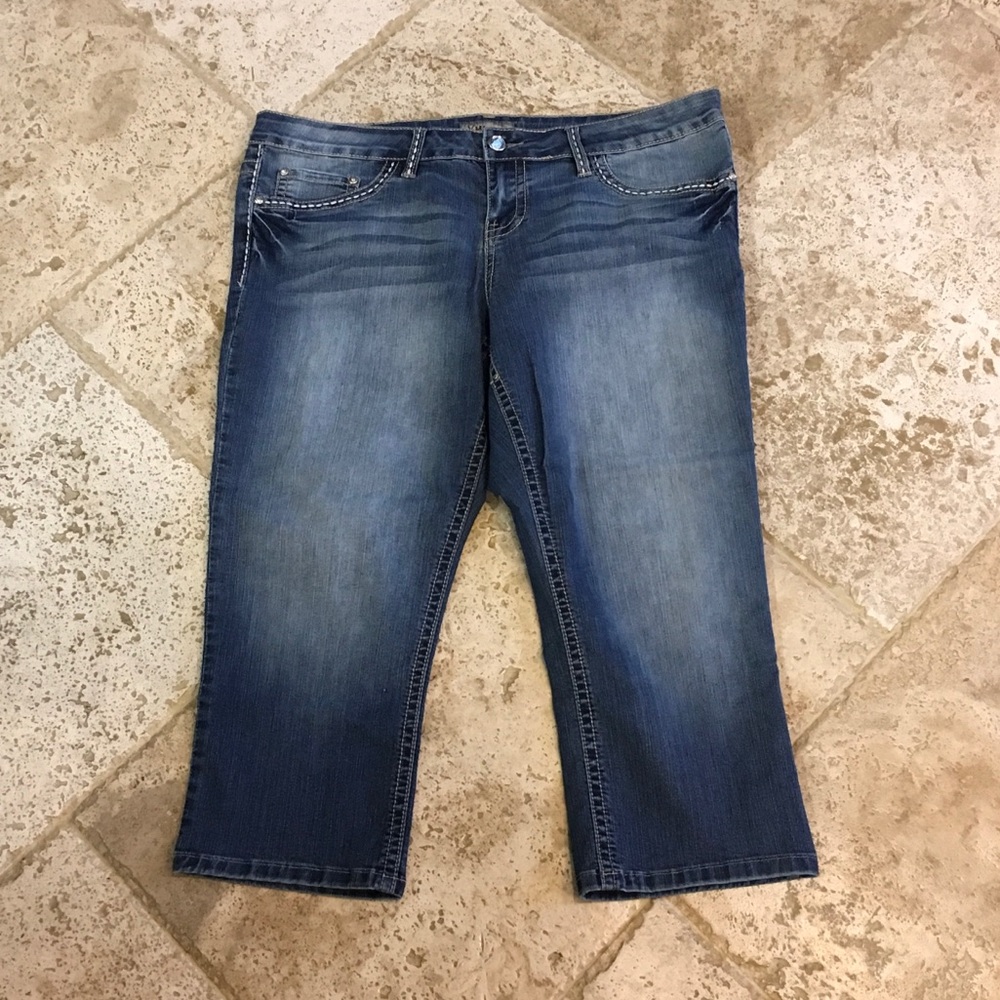 YMI Jean Capris